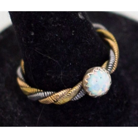 Size 9, Vintage Lab Opal Copper Silver Gold Tone Ring - A23 - Picture 2 of 3
